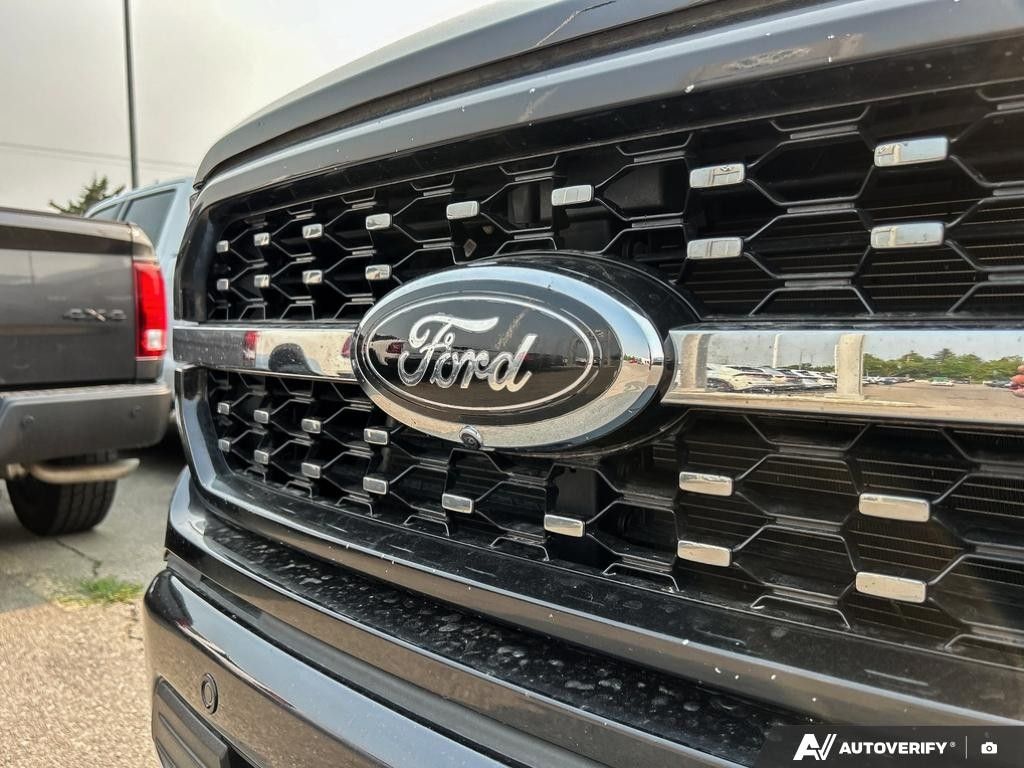 Photo 2023 Ford F-150 Platinum 4WD SuperCrew 5.5' Box #8