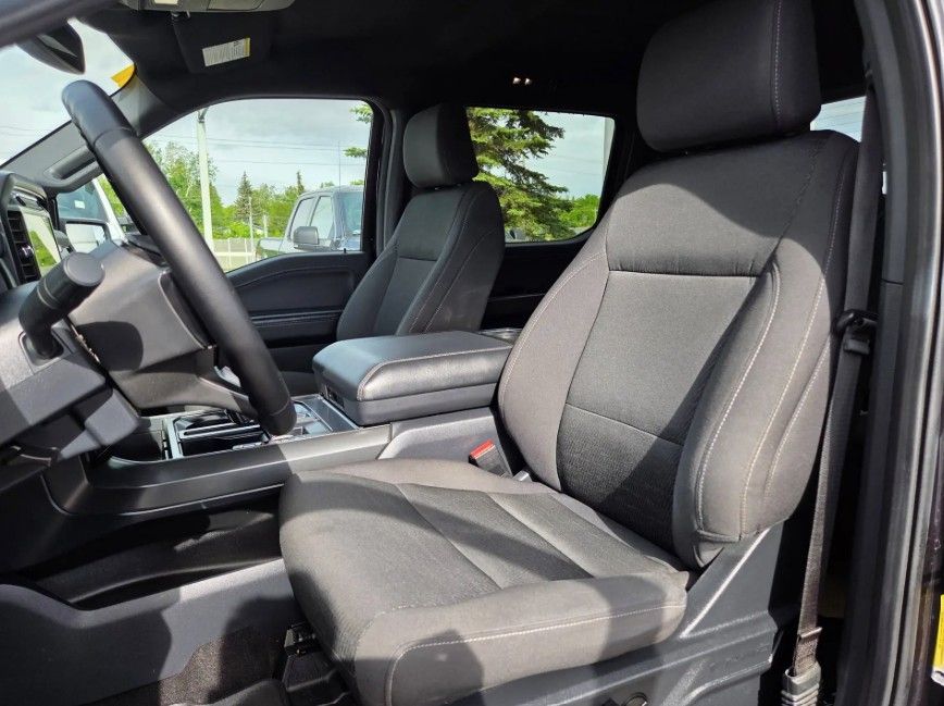 Photo 2024 Ford F-150 XLT 4WD SuperCrew 5.5' Box #4