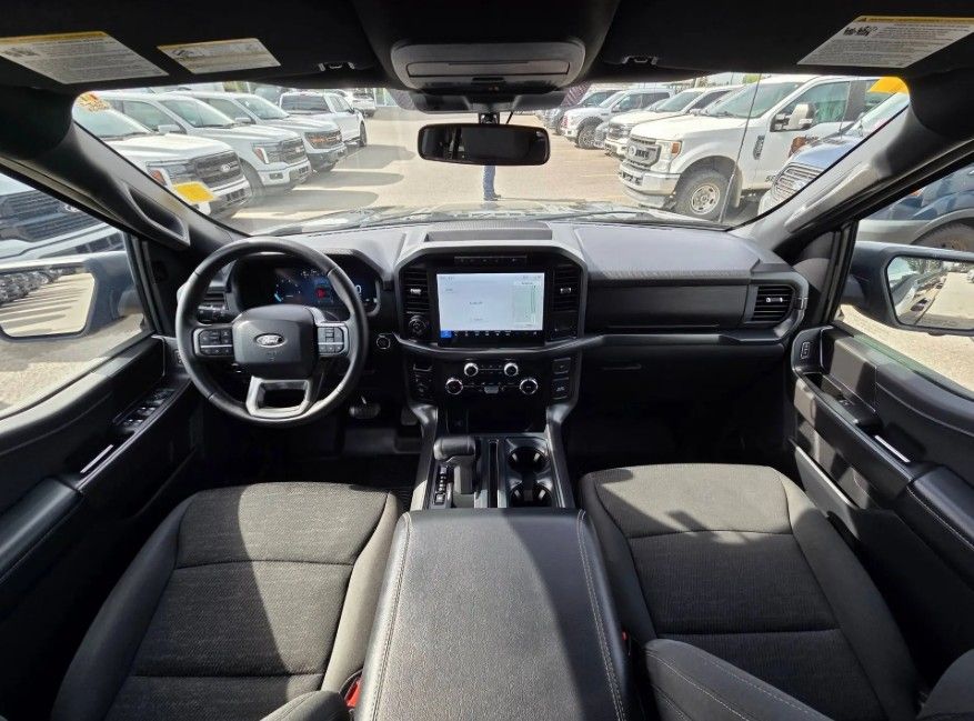Photo 2024 Ford F-150 XLT 4WD SuperCrew 5.5' Box #3
