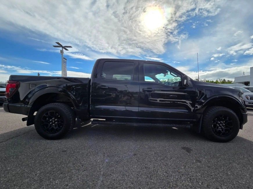Photo 2024 Ford F-150 XLT 4WD SuperCrew 5.5' Box #2