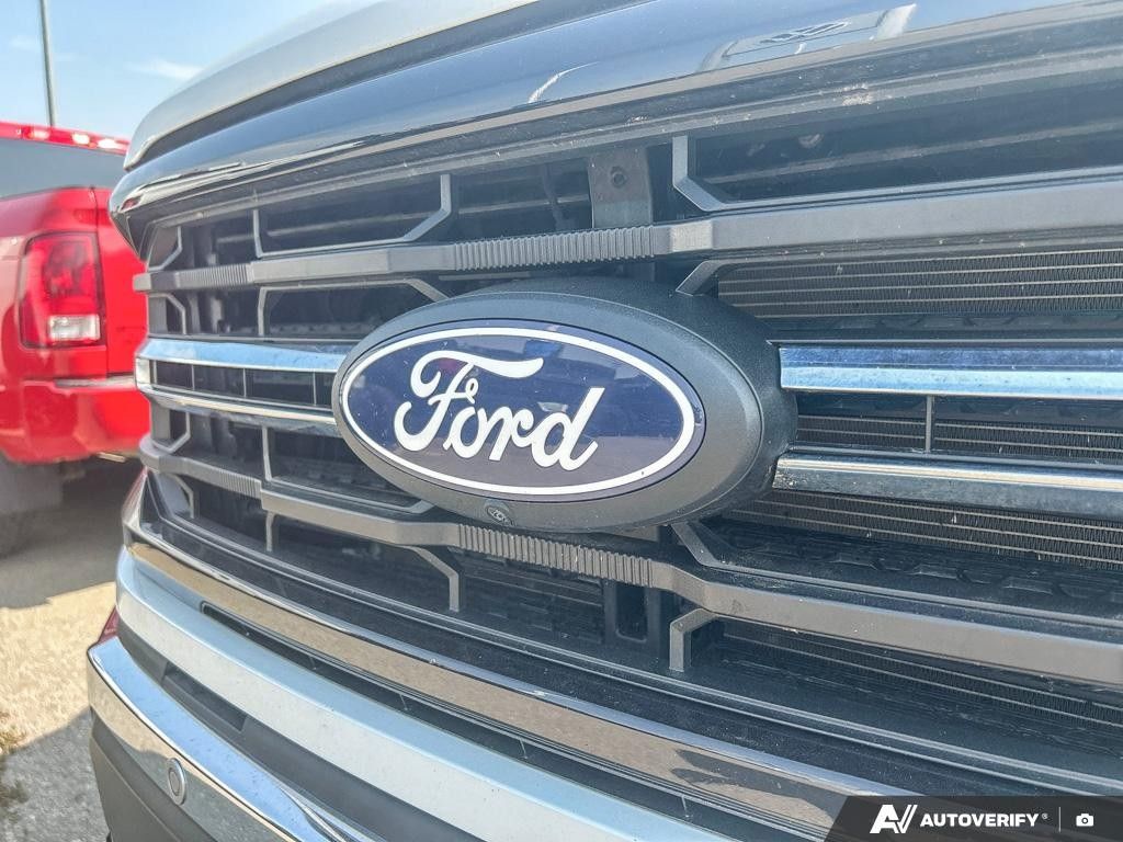 Photo 2025 Ford F-150 XLT 4WD SuperCrew 5.5' Box #8