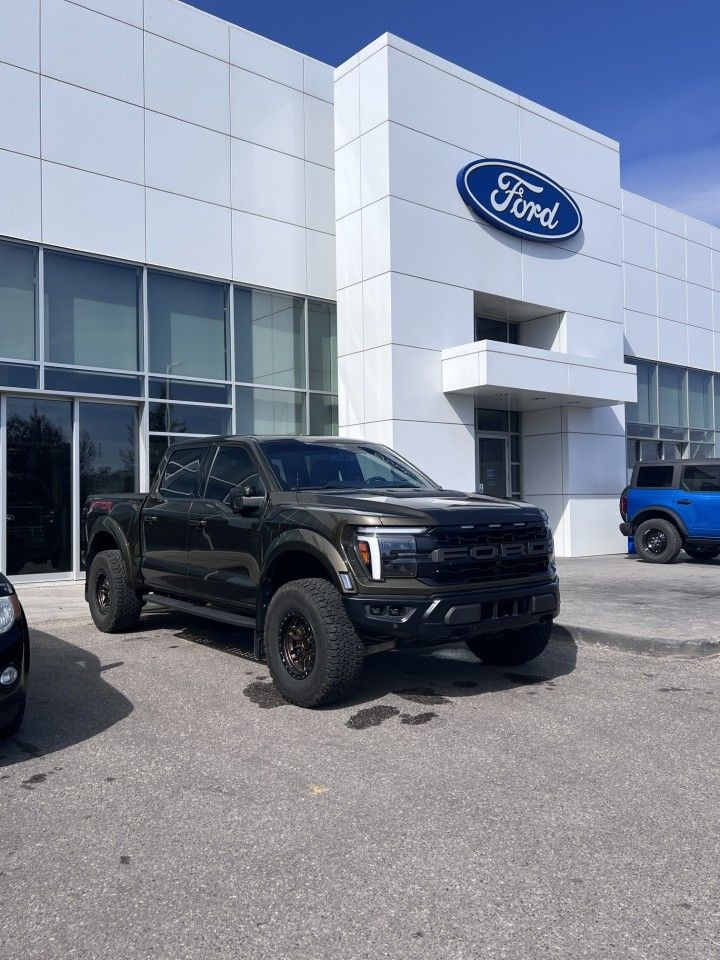 Photo 2025 Ford F-150 Raptor 4WD SuperCrew 5.5' Box #3