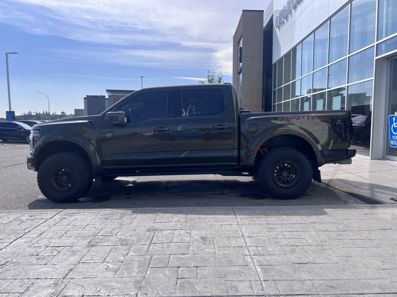 Photo 2025 Ford F-150 Raptor 4WD SuperCrew 5.5' Box #4