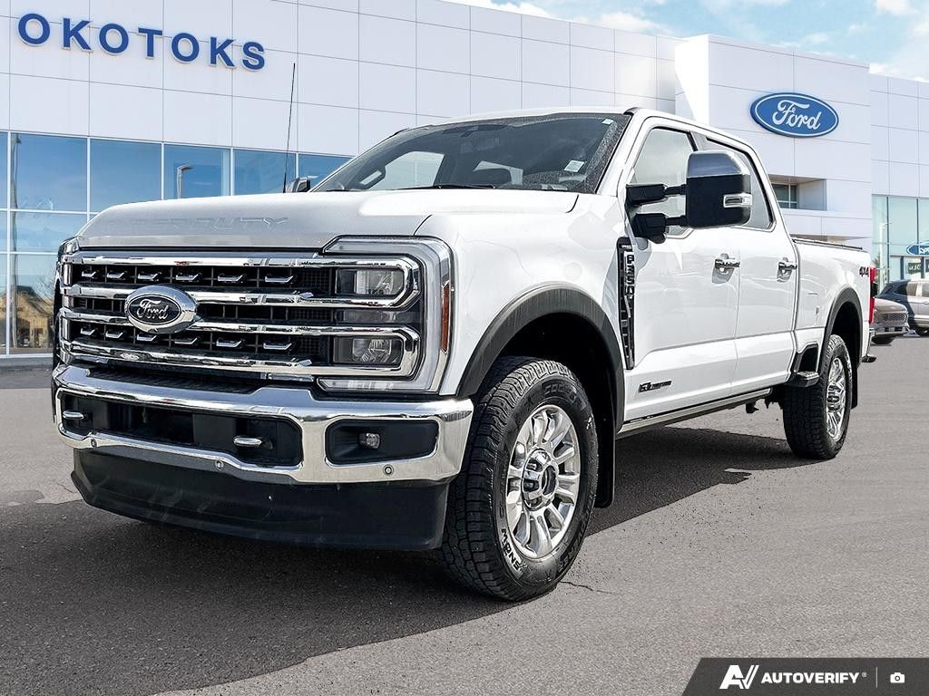 2023 Ford F-350 LARIAT 4WD Crew Cab 6.75' Box