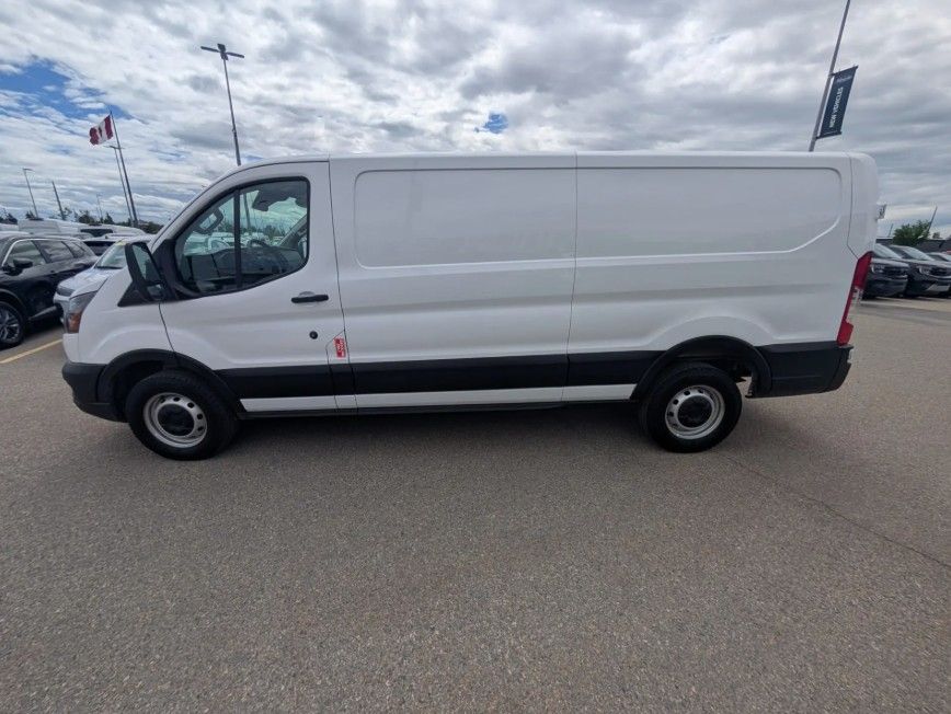 Photo 2025 Ford Transit Cargo Van T-250 148 Low Rf 9070 GVWR RWD #3