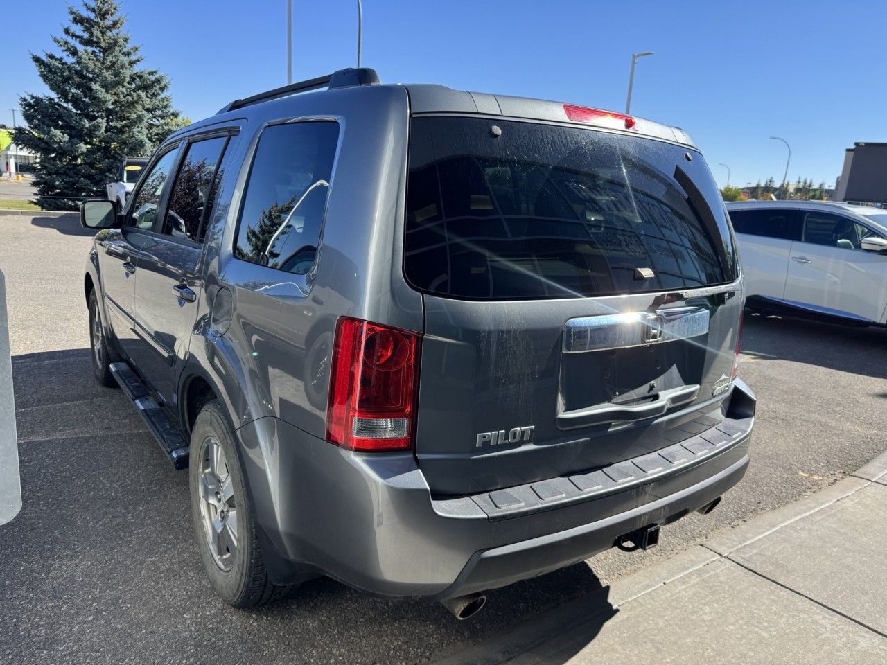 Photo 2009 Honda Pilot 4WD EX-L with DVD Rear Entertainment System #4