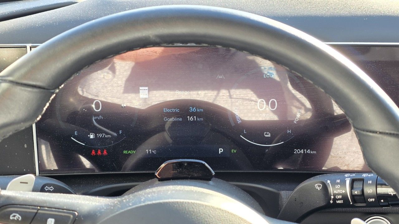 Photo 2025 Hyundai Tucson Plug-In Hybrid Ultimate AWD #6
