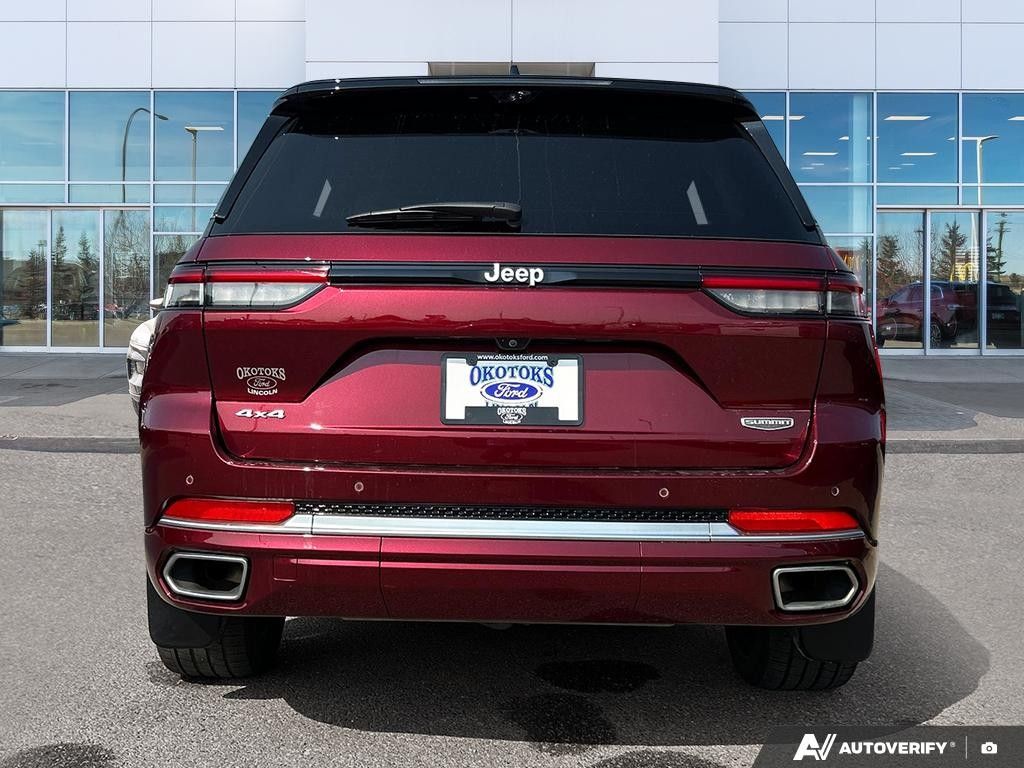 Photo 2024 Jeep Grand Cherokee Summit Reserve 4x4 #5