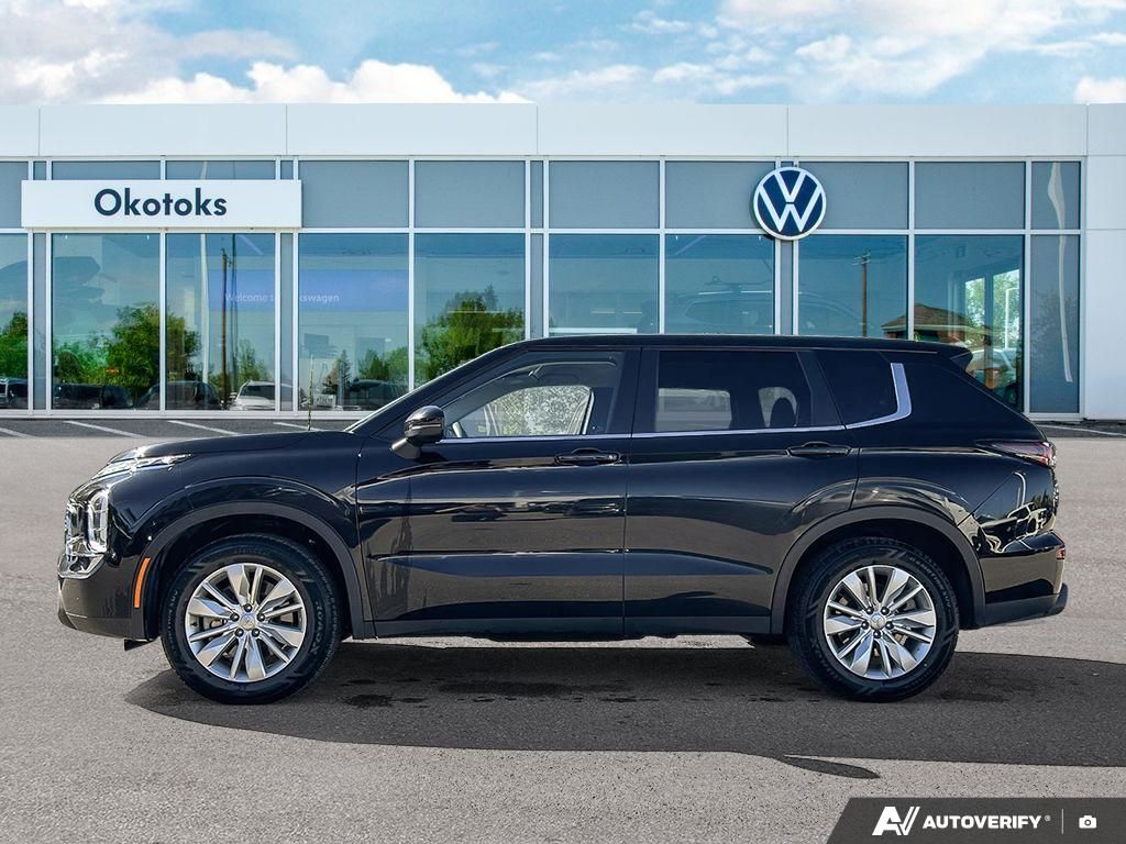 Photo 2026 Mitsubishi Outlander ES #3
