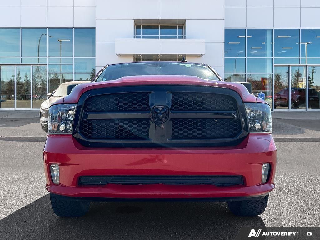 Photo 2020 Ram 1500 Classic Express 4x4 Crew Cab 5'7 Box #2