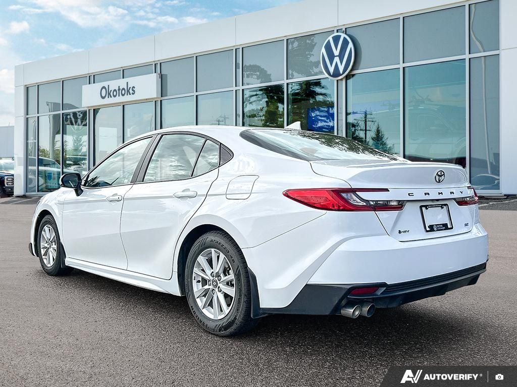 Photo 2025 Toyota Camry SE #4