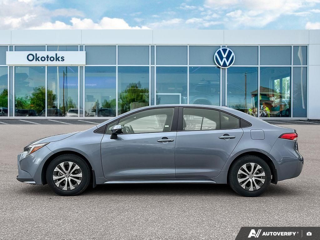 Photo 2024 Toyota Corolla Hybrid LE #3