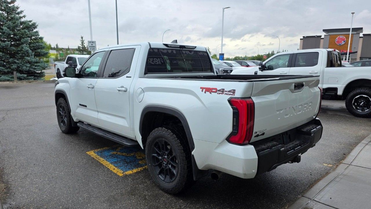 Photo 2025 Toyota Tundra #4