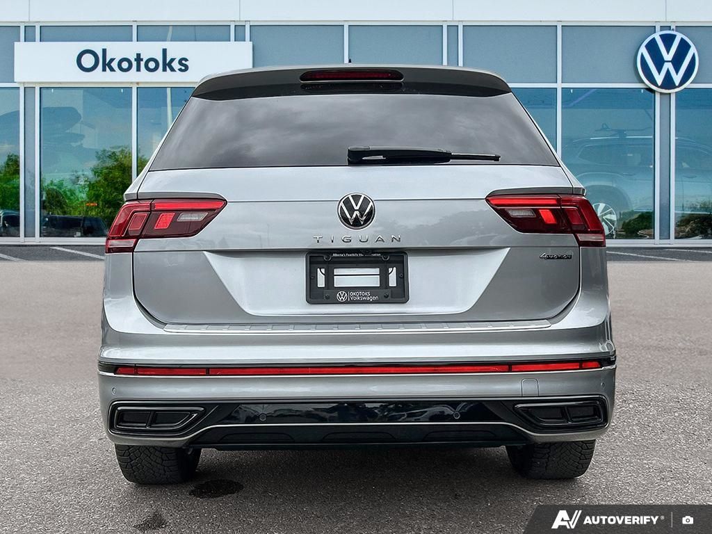Photo 2024 Volkswagen Tiguan Comfortline R-Line Black Edition #5