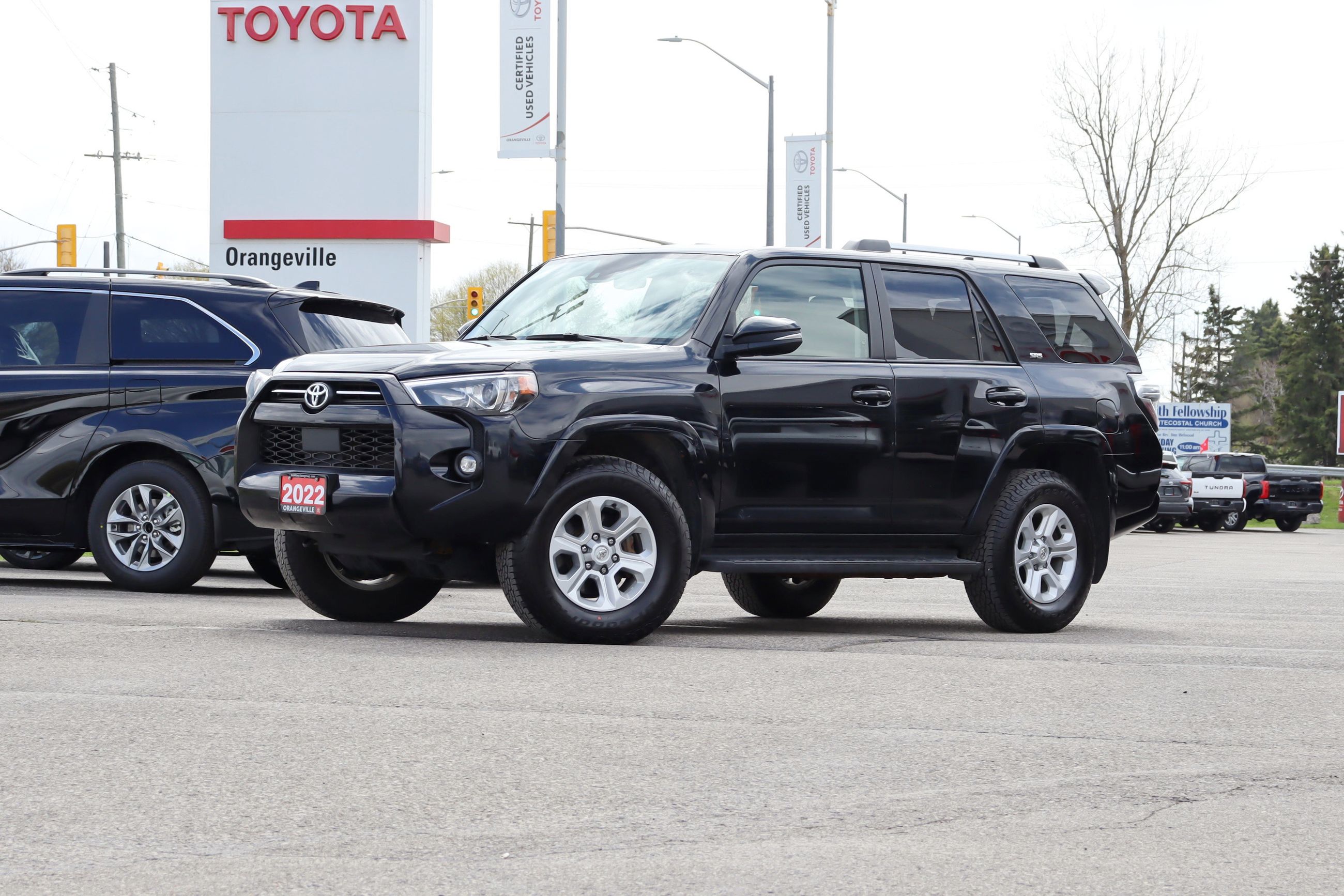 2022 Toyota 4Runner SR5 4x4 7 Passengers, Clean Carfax, Leather Heated Seats, Sunroof, Android Auto, Apple Carplay
