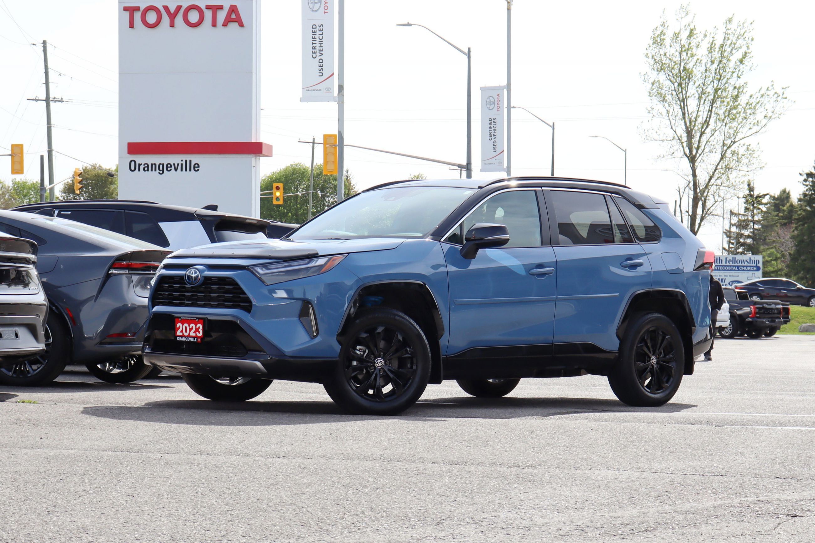 2023 Toyota RAV4 XSE Hybrid Electric AWD, One Owner, Heated Front Seats / Steering, Sunroof, Power Tailgate