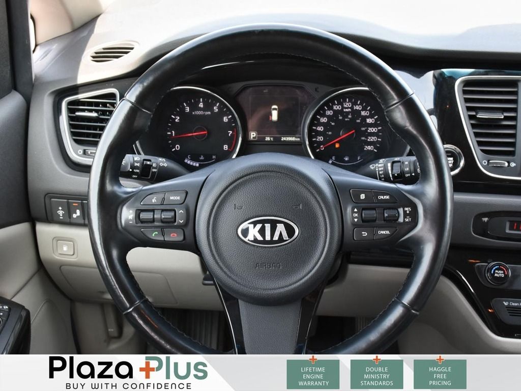2016 Kia Sedona SX