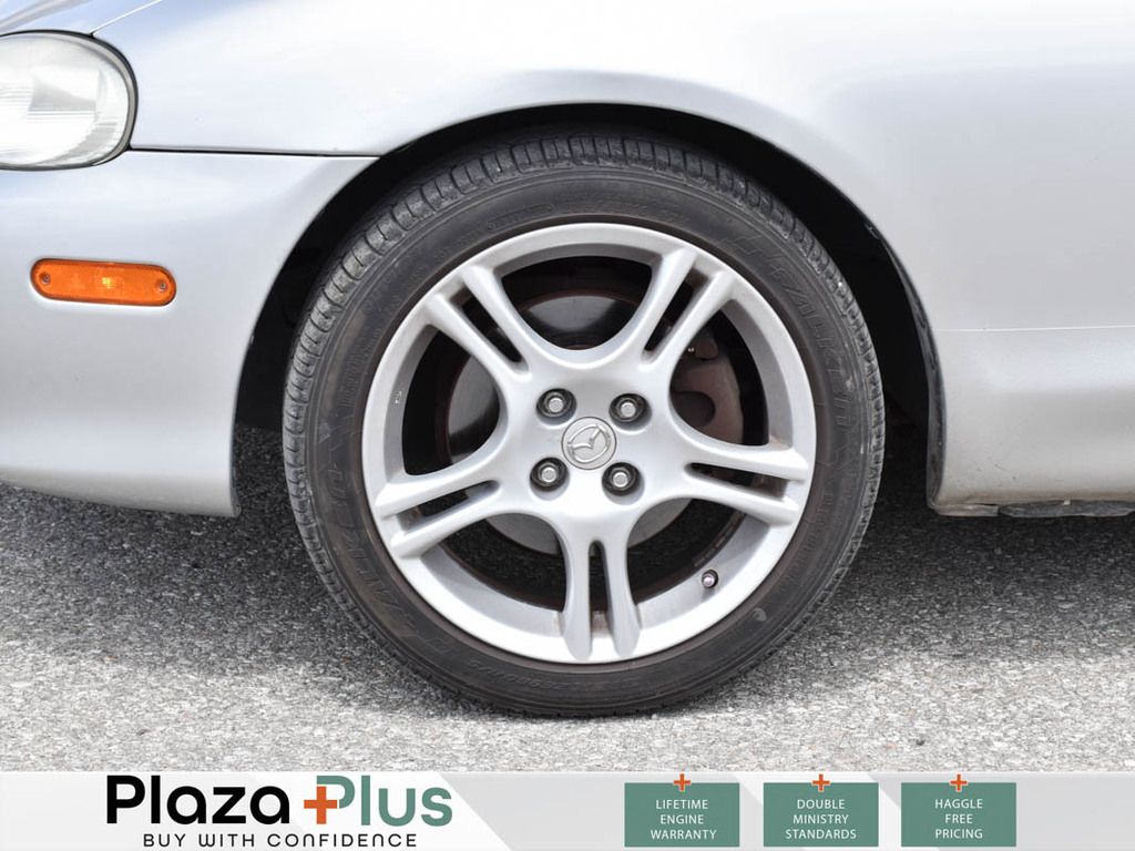 2004 Mazda MX-5 Miata Cloth REAR WHEEL DRIVE / CONVERTIBLE