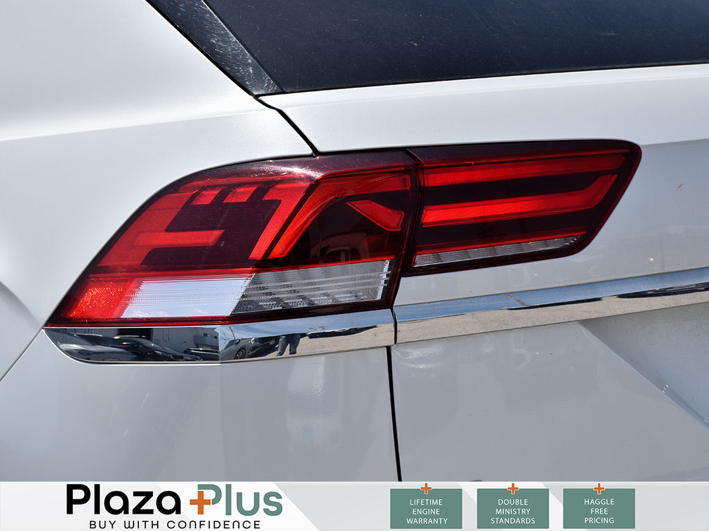 2022 Volkswagen Atlas Cross Sport Execline CPO! | HEATED + A/C SEATS | PANO SUNROF | V6
