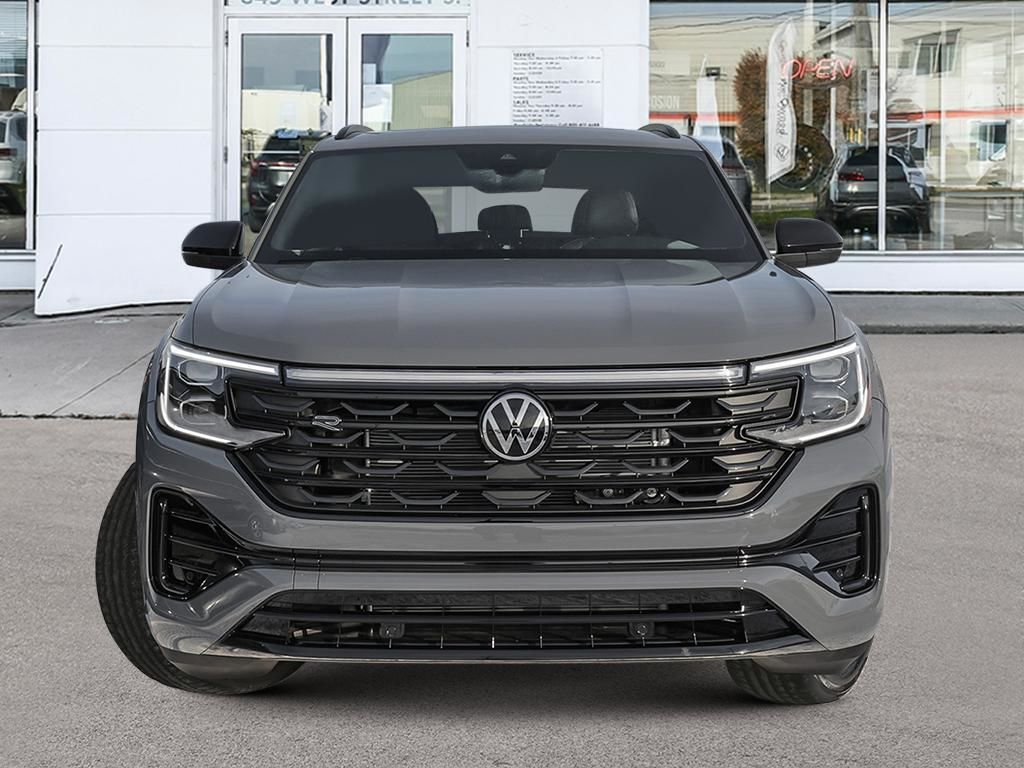 2025 Volkswagen ATLAS CROSS SPORT COMFORTLINE R-LINE BLACK EDITION Panoramic Sunroof Package / Pure Gray