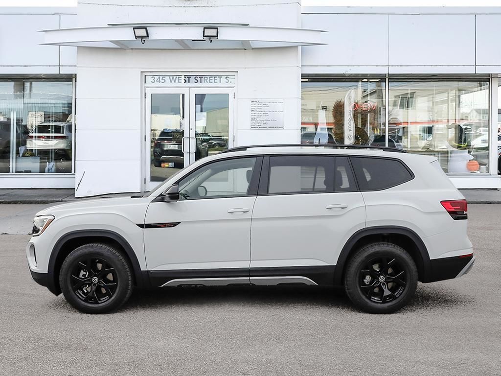 2025 Volkswagen Atlas Peak Edition No Options / Pure White