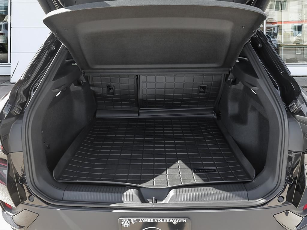 2025 Volkswagen ID.4 Pro S Area View 360, Heat Pump / Deep Black Pearl