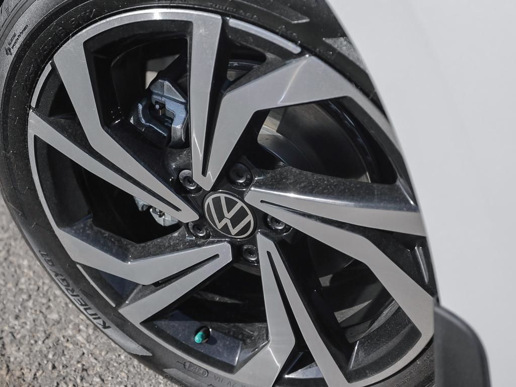 2025 Volkswagen Jetta Highline No Options / Oryx White Pearl