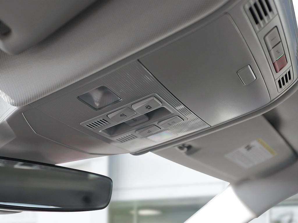 2025 Volkswagen Jetta Highline Beats Audio Removal / Oryx White Pearl