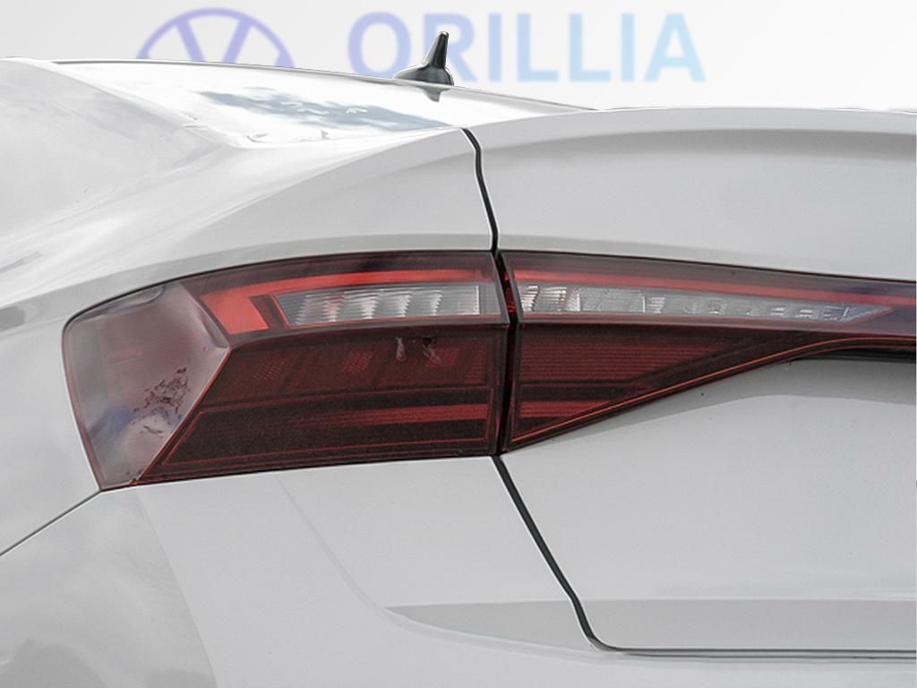 2025 Volkswagen Jetta Comfortline No Options / Oryx White Pearl