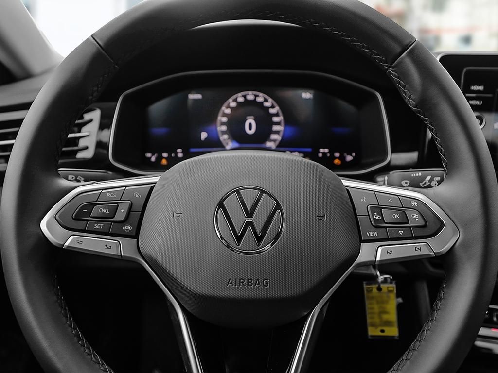 2025 Volkswagen Jetta Trendline No Options / Pure White