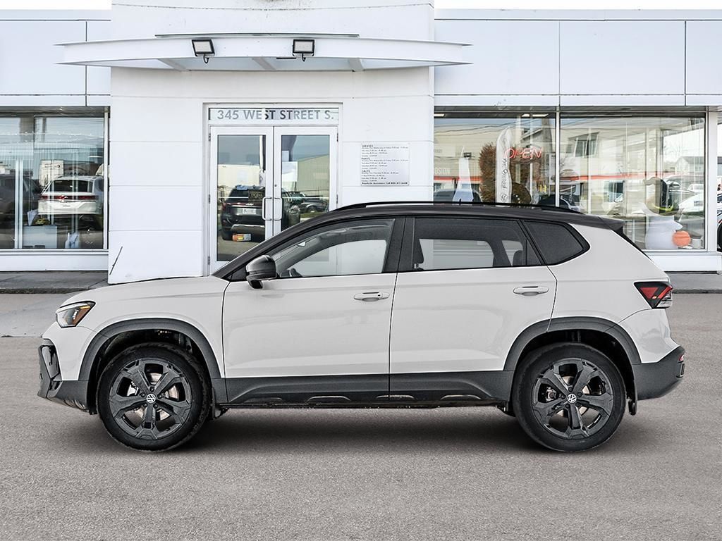 2025 Volkswagen Taos Comfortline Black Edition No Options / Pure White with Black Roof