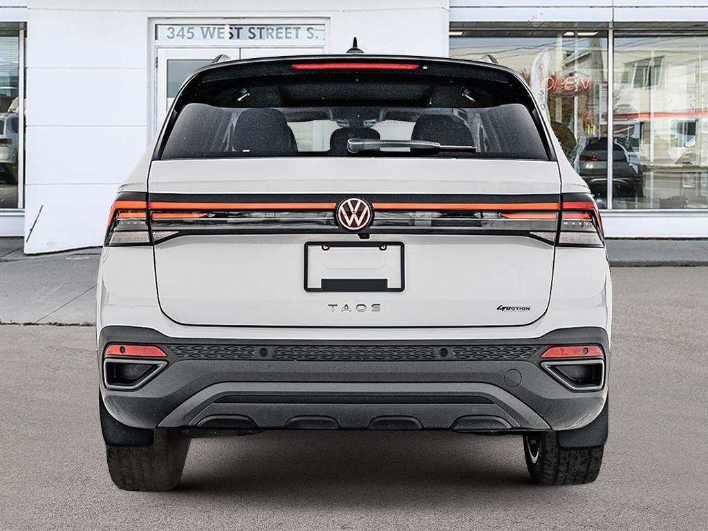 2025 Volkswagen Taos Comfortline Black Edition No Options / Pure White