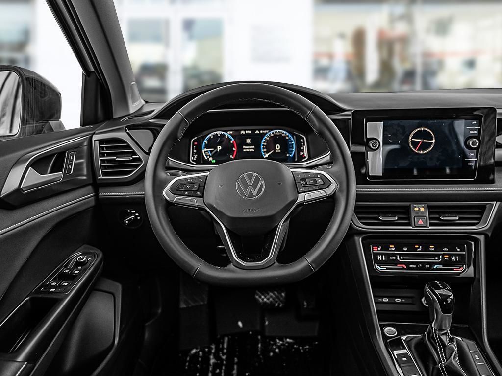 2025 Volkswagen Taos Comfortline Black Edition No Options / Pure White