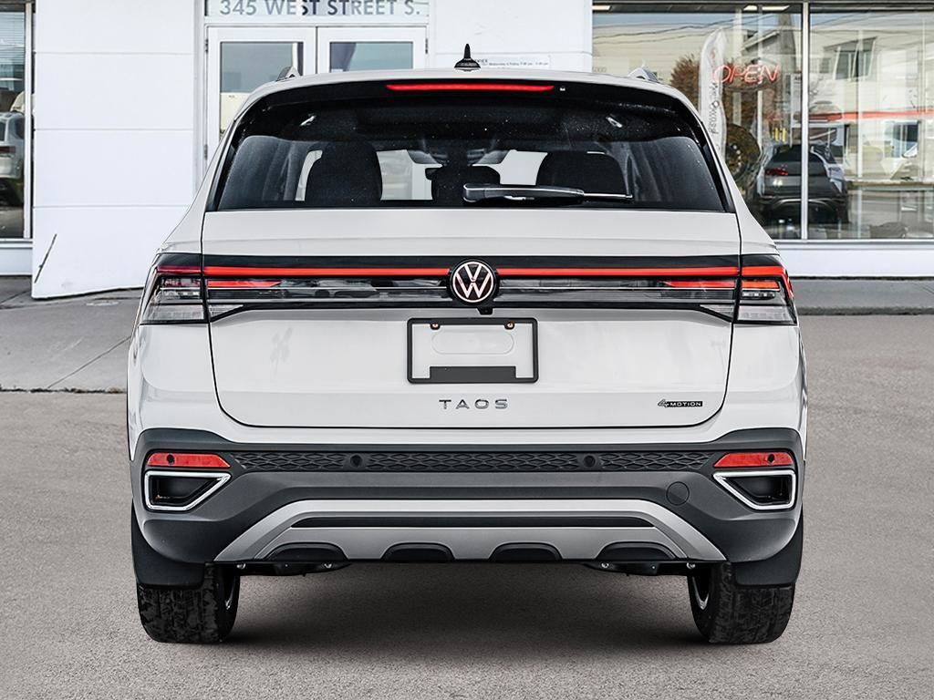 2025 Volkswagen Taos Comfortline No Options / Pure White