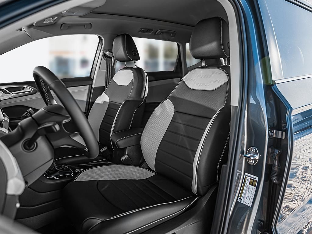 2025 Volkswagen Taos Highline No Options / Platinum Gray Metallic