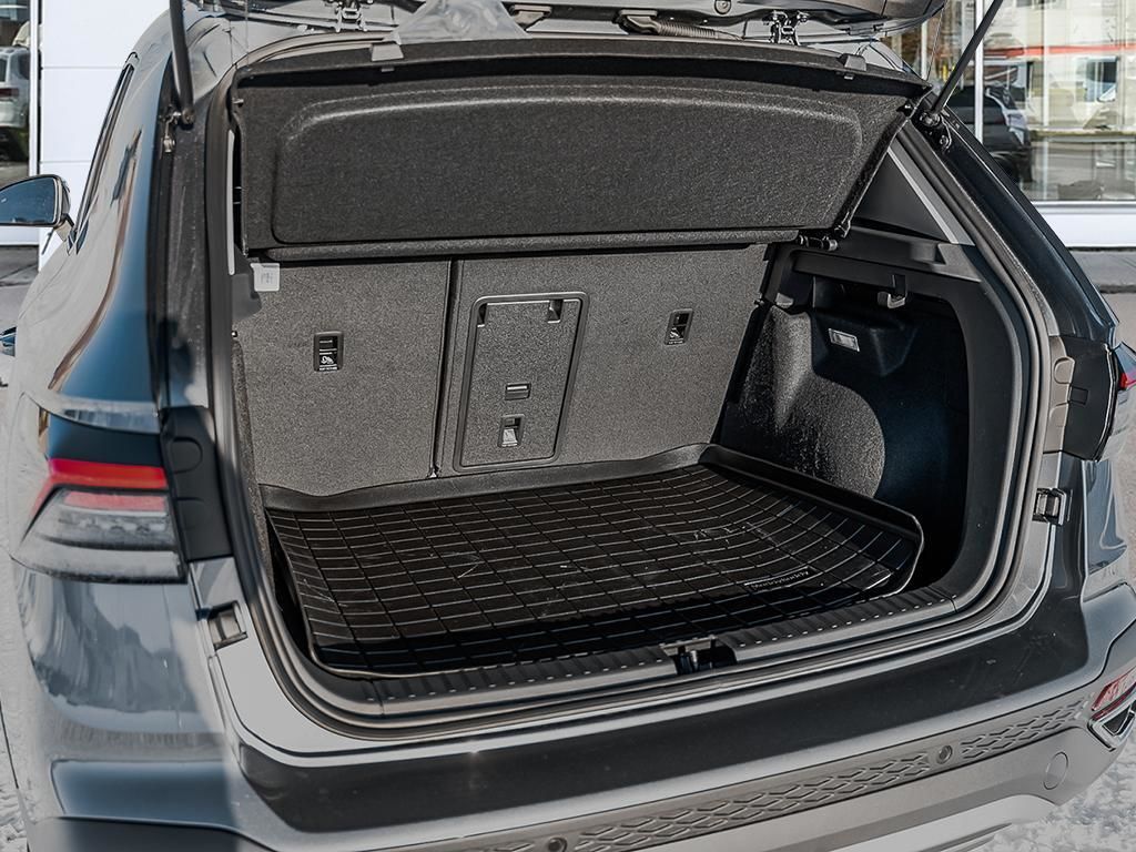 2025 Volkswagen Taos Highline No Options / Platinum Gray Metallic