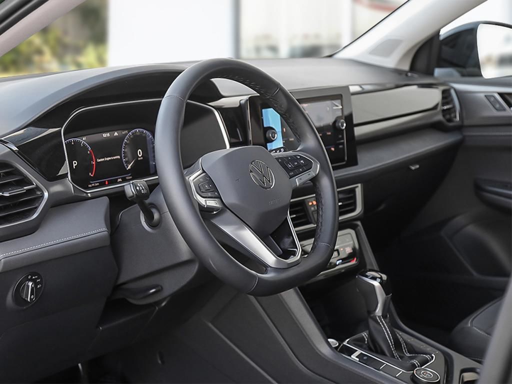 2025 Volkswagen Taos Comfortline Black Edition