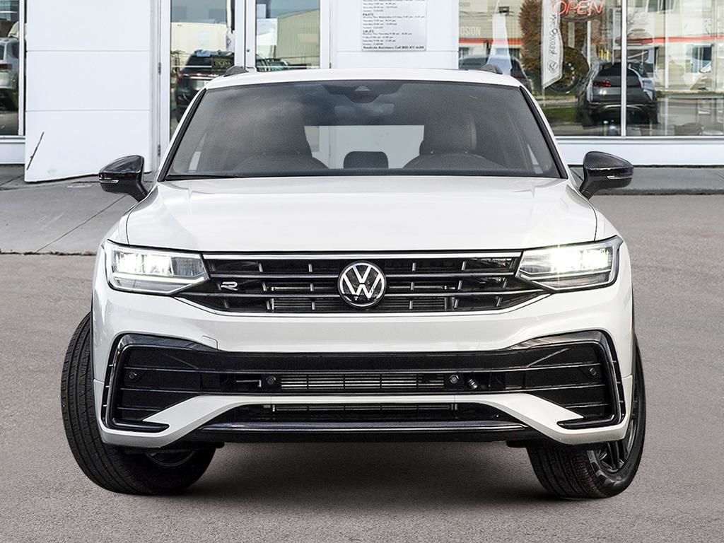 2024 Volkswagen Tiguan COMFORTLINE R-LINE BLACK EDITION No Options / Oryx White Pearl