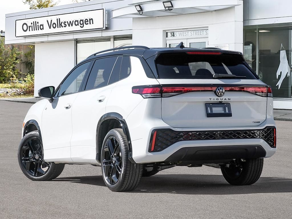 2025 Volkswagen Tiguan Comfortline R-Line Black Edition