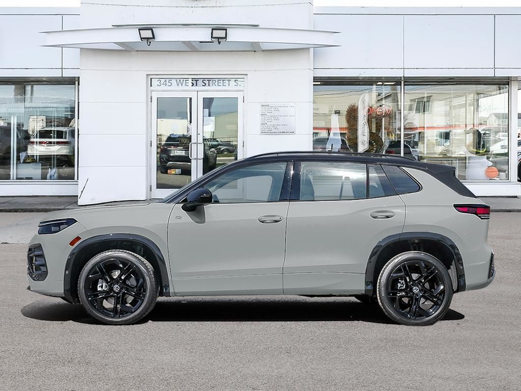 2025 Volkswagen Tiguan Comfortline R-Line Black Edition Black Roof Package / Ascot Gray