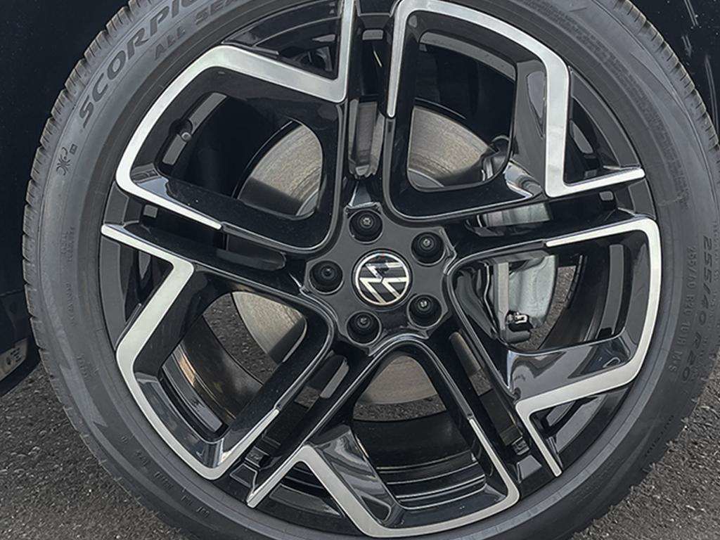 Photo 2026 Volkswagen Tiguan Highline Turbo R-Line 4MOTION #7