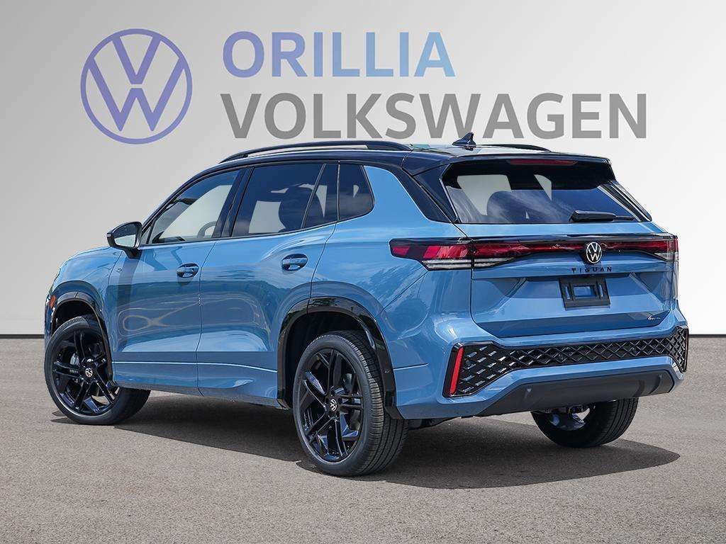 Photo 2026 Volkswagen Tiguan Comfortline R-Line Black Edition 4MOTION #6