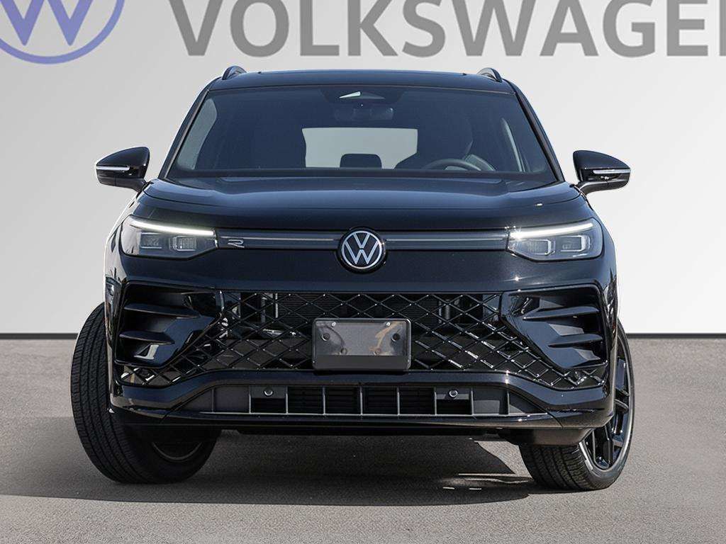 Photo 2026 Volkswagen Tiguan Comfortline R-Line Black Edition 4MOTION #3