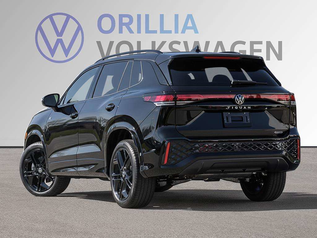 Photo 2026 Volkswagen Tiguan Comfortline R-Line Black Edition 4MOTION #5