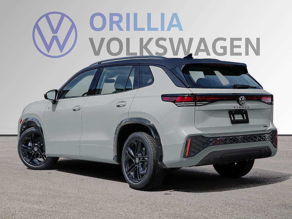 Photo 2026 Volkswagen Tiguan Comfortline R-Line Black Edition 4MOTION #5
