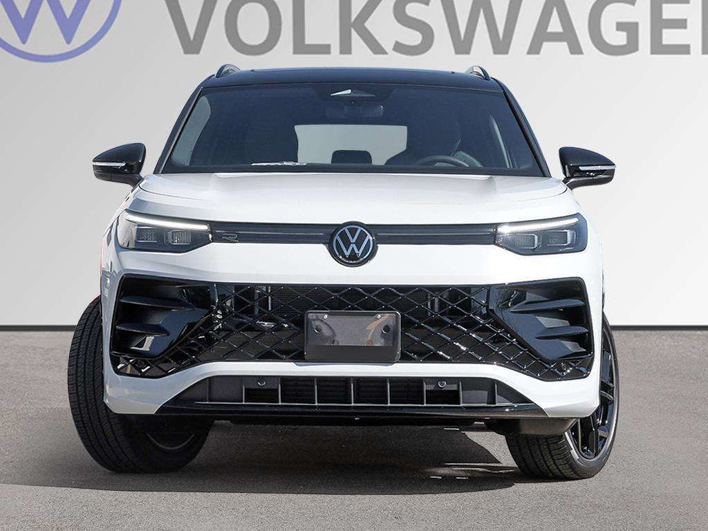 Photo 2026 Volkswagen Tiguan Comfortline R-Line Black Edition 4MOTION #2