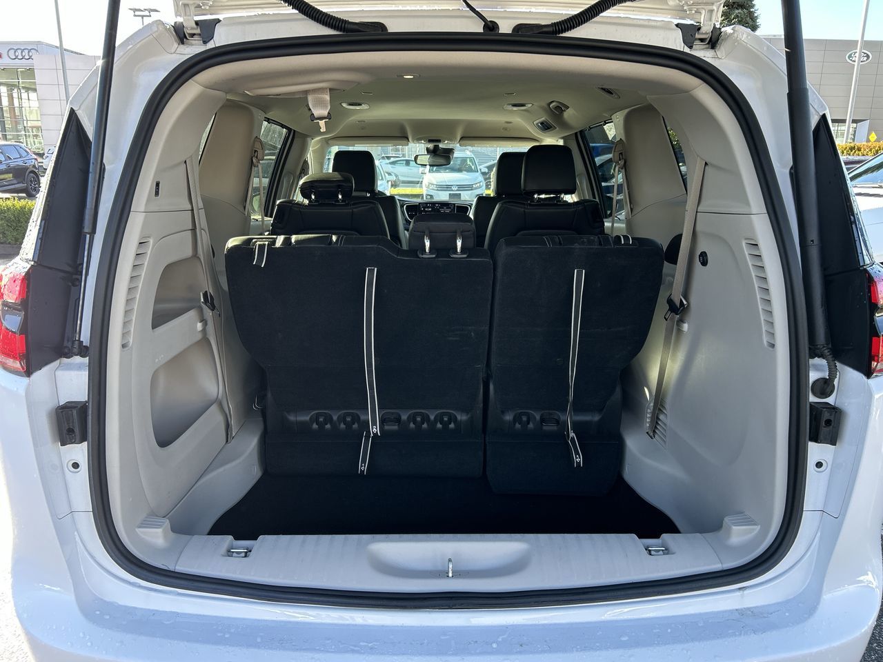 2024 Chrysler Pacifica