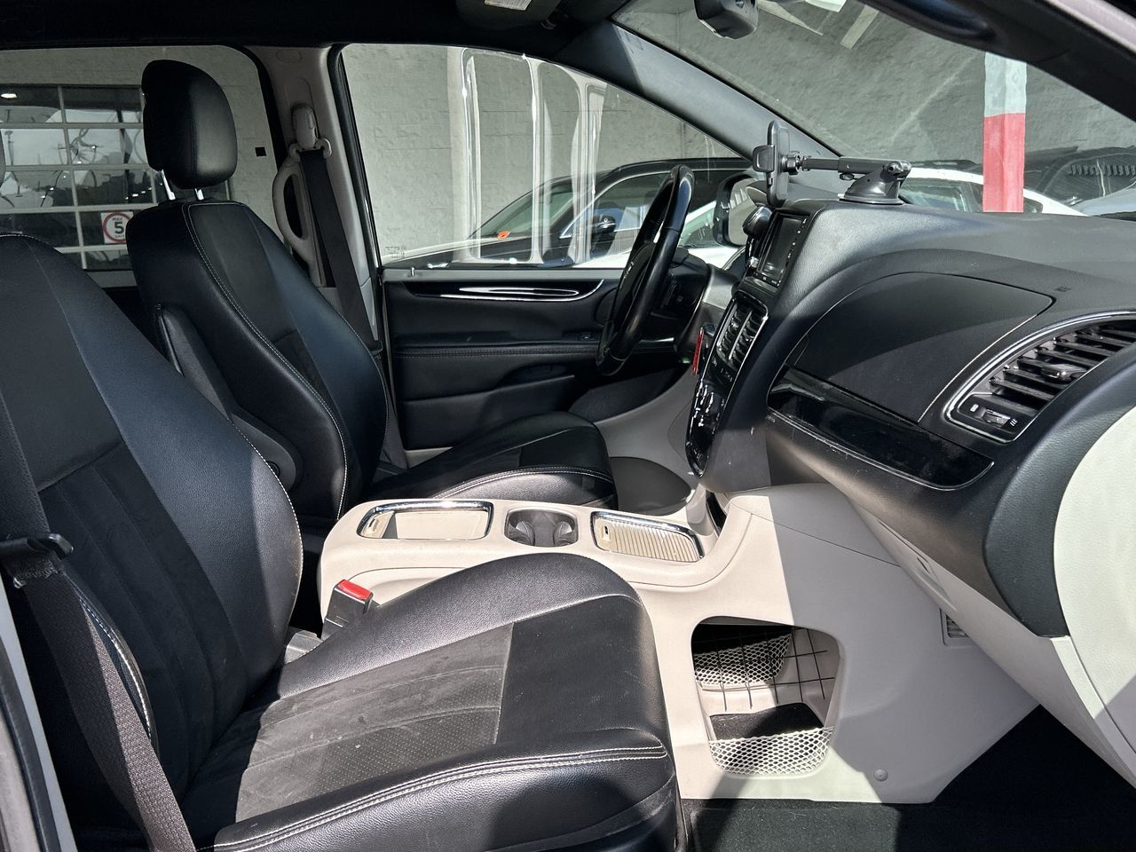 2019 Dodge Grand Caravan in North Vancouver, British Columbia