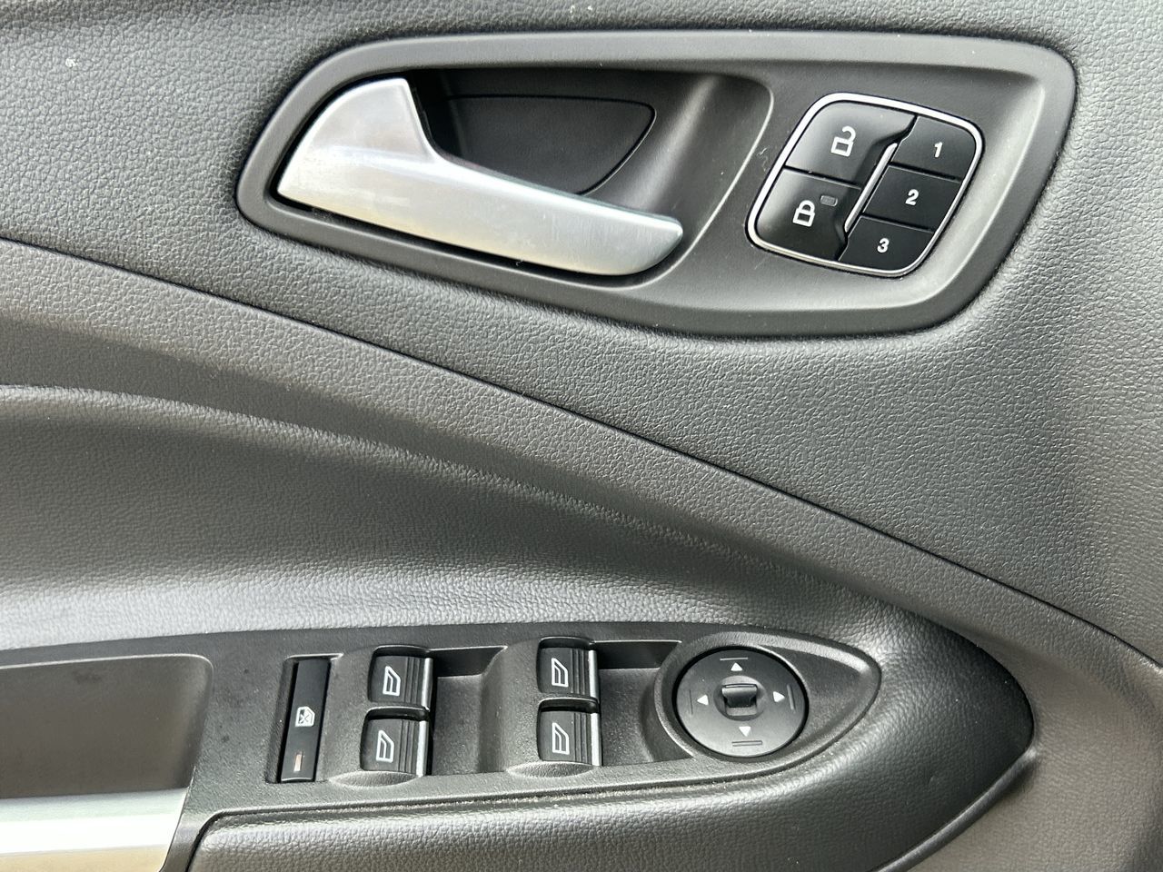Ford Escape  2017 à North Vancouver, Colombie-Britannique