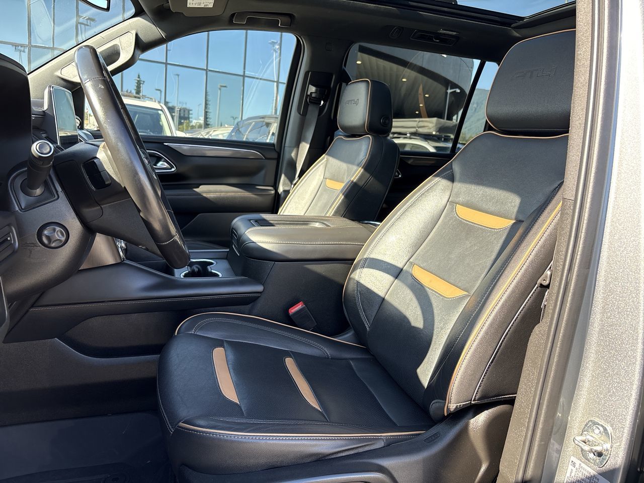 2022  Yukon XL